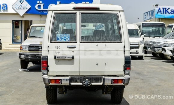 ຊື້ ການ ນຳ ເຂົ້າ Toyota Land Cruiser White ລົດ ໃນ Import - Dubai ໃນ Attapeu Province ຊື້ ການ ນຳ ເຂົ້າ Toyota Land Cruiser White ລົດ ໃນ Import - Dubai ໃນ Attapeu Province