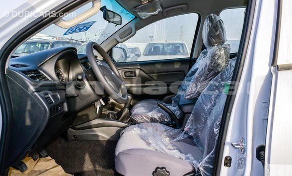 Buy Import Mitsubishi L200 White Car in Import - Dubai in Attapeu Province Buy Import Mitsubishi L200 White Car in Import - Dubai in Attapeu Province