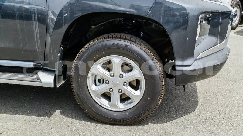 Big with watermark mitsubishi l200 attapeu province import dubai 3185