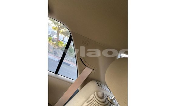 Buy Import Toyota 4Runner White Car in Import - Dubai in Attapeu Province Buy Import Toyota 4Runner White Car in Import - Dubai in Attapeu Province