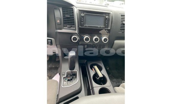 Buy Import Toyota Sequoia White Car in Import - Dubai in Attapeu Province Buy Import Toyota Sequoia White Car in Import - Dubai in Attapeu Province