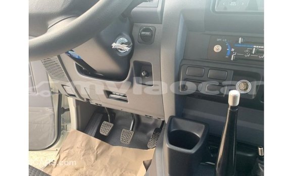 Buy Import Toyota Land Cruiser White Car in Import - Dubai in Attapeu Province Buy Import Toyota Land Cruiser White Car in Import - Dubai in Attapeu Province
