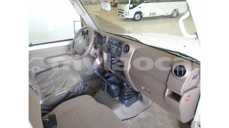 Big with watermark toyota land cruiser attapeu province import dubai 3204