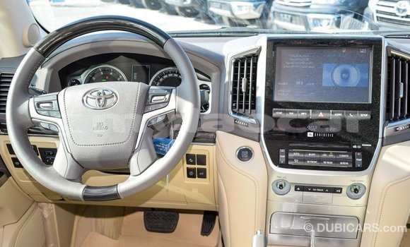 Buy Import Toyota Land Cruiser White Car in Import - Dubai in Attapeu Province Buy Import Toyota Land Cruiser White Car in Import - Dubai in Attapeu Province
