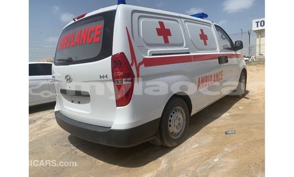 Buy Import Hyundai Accent White Car in Import - Dubai in Attapeu Province Buy Import Hyundai Accent White Car in Import - Dubai in Attapeu Province