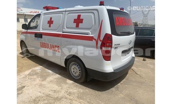 Buy Import Hyundai Accent White Car in Import - Dubai in Attapeu Province Buy Import Hyundai Accent White Car in Import - Dubai in Attapeu Province