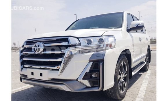 Buy Import Toyota Land Cruiser White Car in Import - Dubai in Attapeu Province Buy Import Toyota Land Cruiser White Car in Import - Dubai in Attapeu Province