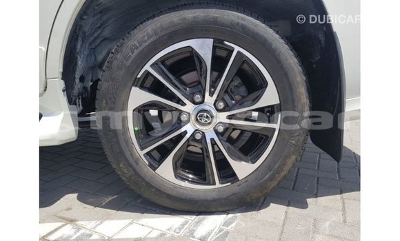 Buy Import Toyota Land Cruiser White Car in Import - Dubai in Attapeu Province Buy Import Toyota Land Cruiser White Car in Import - Dubai in Attapeu Province