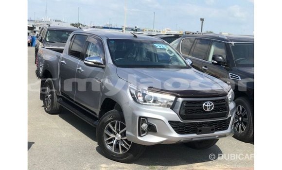 Acheter Import Voiture Toyota Hilux Autre à Import - Dubai, Attapeu Province Acheter Import Voiture Toyota Hilux Autre à Import - Dubai, Attapeu Province