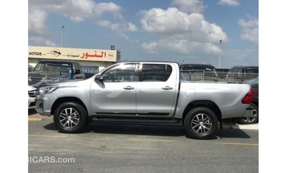 Acheter Import Voiture Toyota Hilux Autre à Import - Dubai, Attapeu Province Acheter Import Voiture Toyota Hilux Autre à Import - Dubai, Attapeu Province
