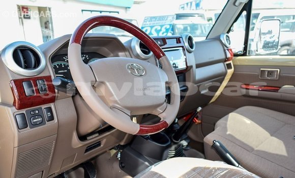 ຊື້ ການ ນຳ ເຂົ້າ Toyota Land Cruiser Beige ລົດ ໃນ Import - Dubai ໃນ Attapeu Province ຊື້ ການ ນຳ ເຂົ້າ Toyota Land Cruiser Beige ລົດ ໃນ Import - Dubai ໃນ Attapeu Province