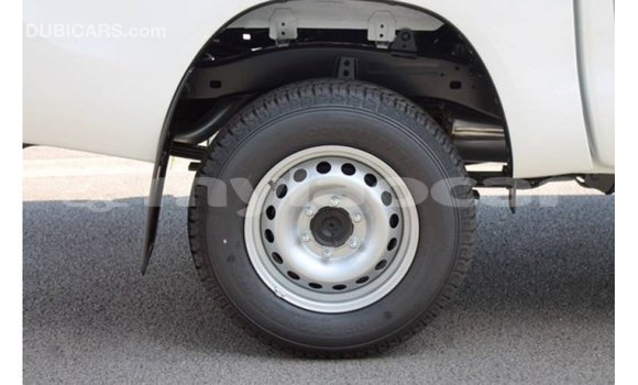 Buy Import Toyota Hilux White Car in Import - Dubai in Attapeu Province Buy Import Toyota Hilux White Car in Import - Dubai in Attapeu Province
