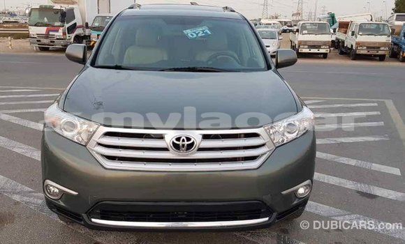 Buy Import Toyota Highlander Green Car in Import - Dubai in Attapeu Province Buy Import Toyota Highlander Green Car in Import - Dubai in Attapeu Province