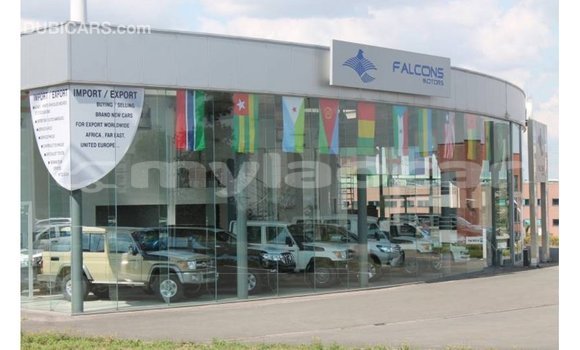 Buy Import Toyota Land Cruiser White Car in Import - Dubai in Attapeu Province Buy Import Toyota Land Cruiser White Car in Import - Dubai in Attapeu Province