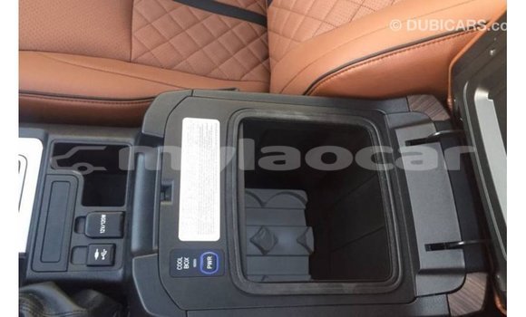 Buy Import Toyota Prado Black Car in Import - Dubai in Attapeu Province Buy Import Toyota Prado Black Car in Import - Dubai in Attapeu Province