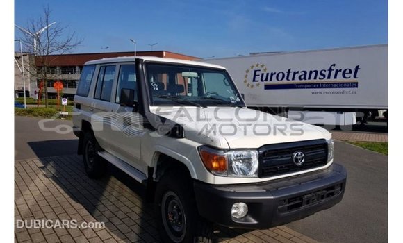 Buy Import Toyota Land Cruiser White Car in Import - Dubai in Attapeu Province Buy Import Toyota Land Cruiser White Car in Import - Dubai in Attapeu Province