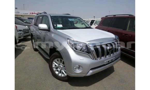 Acheter Import Voiture Toyota Prado Autre à Import - Dubai, Attapeu Province Acheter Import Voiture Toyota Prado Autre à Import - Dubai, Attapeu Province