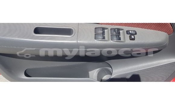 Acheter Import Voiture Toyota Hilux Rouge à Import - Dubai, Attapeu Province Acheter Import Voiture Toyota Hilux Rouge à Import - Dubai, Attapeu Province