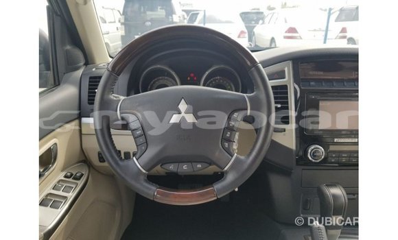 Buy Import Mitsubishi Pajero Red Car in Import - Dubai in Attapeu Province Buy Import Mitsubishi Pajero Red Car in Import - Dubai in Attapeu Province