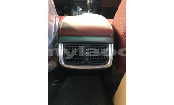 Buy Import Toyota Hilux White Car in Import - Dubai in Attapeu Province Buy Import Toyota Hilux White Car in Import - Dubai in Attapeu Province