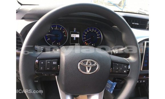 Buy Import Toyota Hilux White Car in Import - Dubai in Attapeu Province Buy Import Toyota Hilux White Car in Import - Dubai in Attapeu Province