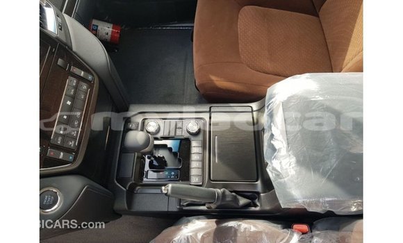 Buy Import Toyota Land Cruiser Black Car in Import - Dubai in Attapeu Province Buy Import Toyota Land Cruiser Black Car in Import - Dubai in Attapeu Province