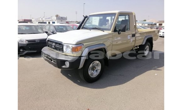Buy Import Toyota Land Cruiser Beige Car in Import - Dubai in Attapeu Province Buy Import Toyota Land Cruiser Beige Car in Import - Dubai in Attapeu Province