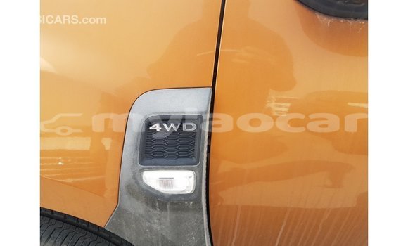 Buy Import Renault Duster Green Car in Import - Dubai in Attapeu Province Buy Import Renault Duster Green Car in Import - Dubai in Attapeu Province