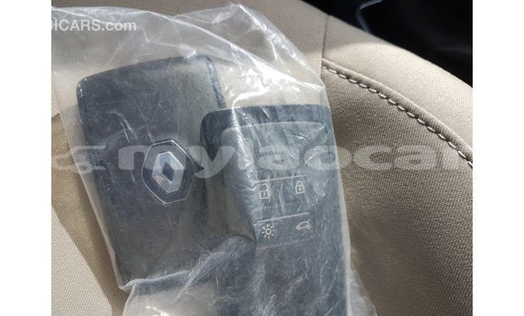 Buy Import Renault Duster Green Car in Import - Dubai in Attapeu Province Buy Import Renault Duster Green Car in Import - Dubai in Attapeu Province