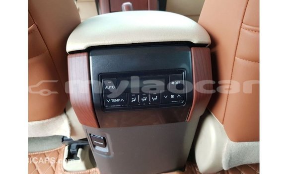 Buy Import Toyota Prado White Car in Import - Dubai in Attapeu Province Buy Import Toyota Prado White Car in Import - Dubai in Attapeu Province