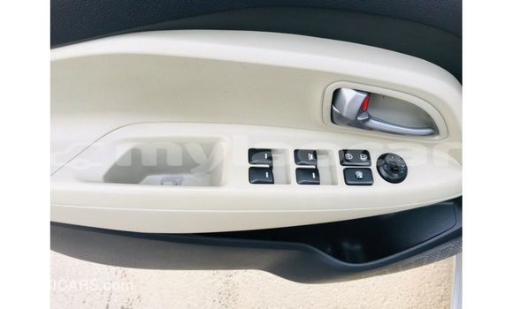 Acheter Import Voiture Kia Rio Autre à Import - Dubai, Attapeu Province Acheter Import Voiture Kia Rio Autre à Import - Dubai, Attapeu Province