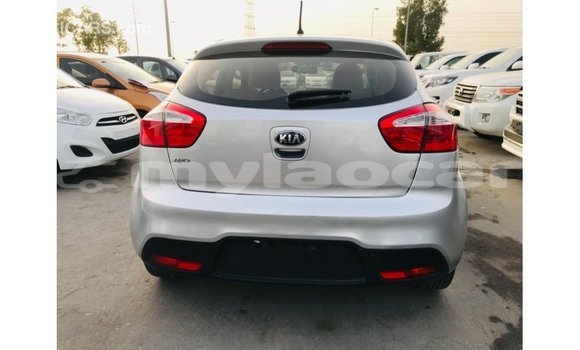 Acheter Import Voiture Kia Rio Autre à Import - Dubai, Attapeu Province Acheter Import Voiture Kia Rio Autre à Import - Dubai, Attapeu Province