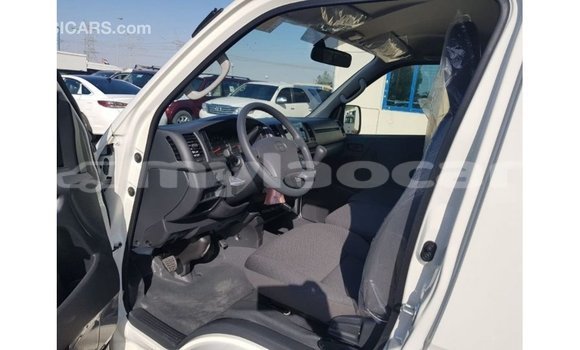 Buy Import Toyota Hiace White Car in Import - Dubai in Attapeu Province Buy Import Toyota Hiace White Car in Import - Dubai in Attapeu Province