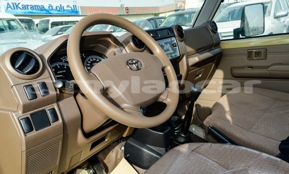 Buy Import Toyota Land Cruiser Beige Car in Import - Dubai in Attapeu Province Buy Import Toyota Land Cruiser Beige Car in Import - Dubai in Attapeu Province