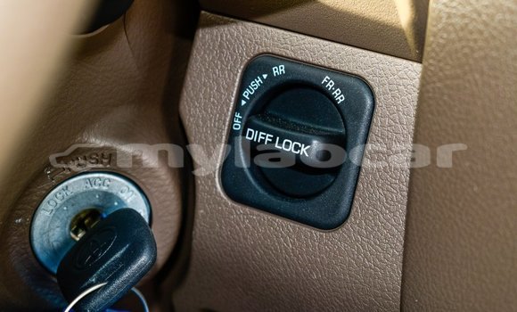 Buy Import Toyota Land Cruiser Beige Car in Import - Dubai in Attapeu Province Buy Import Toyota Land Cruiser Beige Car in Import - Dubai in Attapeu Province