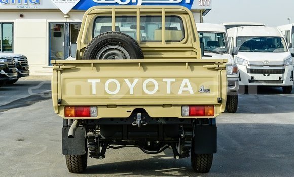 Buy Import Toyota Land Cruiser Beige Car in Import - Dubai in Attapeu Province Buy Import Toyota Land Cruiser Beige Car in Import - Dubai in Attapeu Province