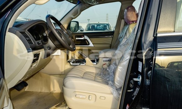 Buy Import Toyota Land Cruiser Black Car in Import - Dubai in Attapeu Province Buy Import Toyota Land Cruiser Black Car in Import - Dubai in Attapeu Province