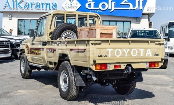 Buy Import Toyota Land Cruiser Beige Car in Import - Dubai in Attapeu Province Buy Import Toyota Land Cruiser Beige Car in Import - Dubai in Attapeu Province