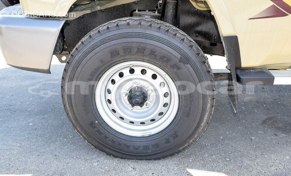Buy Import Toyota Land Cruiser Beige Car in Import - Dubai in Attapeu Province Buy Import Toyota Land Cruiser Beige Car in Import - Dubai in Attapeu Province