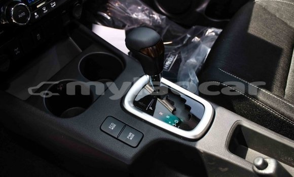 Buy Import Toyota Hilux White Car in Import - Dubai in Attapeu Province Buy Import Toyota Hilux White Car in Import - Dubai in Attapeu Province