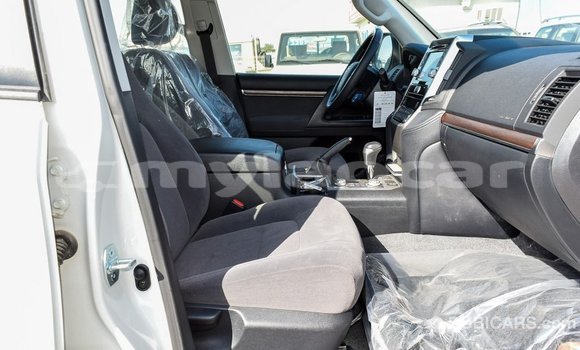Buy Import Toyota Land Cruiser White Car in Import - Dubai in Attapeu Province Buy Import Toyota Land Cruiser White Car in Import - Dubai in Attapeu Province