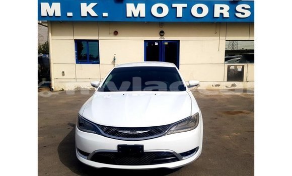 Buy Import Chrysler 200 White Car in Import - Dubai in Attapeu Province