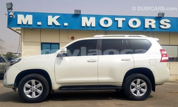 Buy Import Toyota Land Cruiser White Car in Import - Dubai in Attapeu Province Buy Import Toyota Land Cruiser White Car in Import - Dubai in Attapeu Province