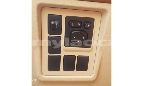 Buy Import Toyota Land Cruiser White Car in Import - Dubai in Attapeu Province Buy Import Toyota Land Cruiser White Car in Import - Dubai in Attapeu Province