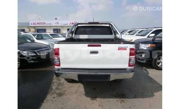 Buy Import Toyota Hilux White Car in Import - Dubai in Attapeu Province Buy Import Toyota Hilux White Car in Import - Dubai in Attapeu Province