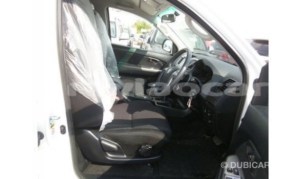 Buy Import Toyota Hilux White Car in Import - Dubai in Attapeu Province Buy Import Toyota Hilux White Car in Import - Dubai in Attapeu Province