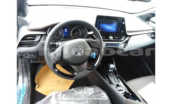 Buy Import Toyota C-HR Other Car in Import - Dubai in Attapeu Province Buy Import Toyota C-HR Other Car in Import - Dubai in Attapeu Province