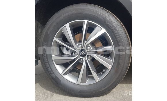 Buy Import Hyundai Santa Fe Other Car in Import - Dubai in Attapeu Province Buy Import Hyundai Santa Fe Other Car in Import - Dubai in Attapeu Province