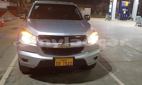 Buy Used Chevrolet Colorado Silver Car in Vientiane in Vientiane Province Buy Used Chevrolet Colorado Silver Car in Vientiane in Vientiane Province