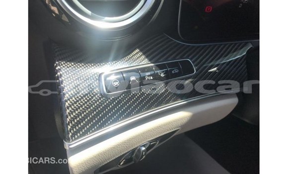 Buy Import Mercedes-Benz 190 (W201) Other Car in Import - Dubai in Attapeu Province Buy Import Mercedes-Benz 190 (W201) Other Car in Import - Dubai in Attapeu Province